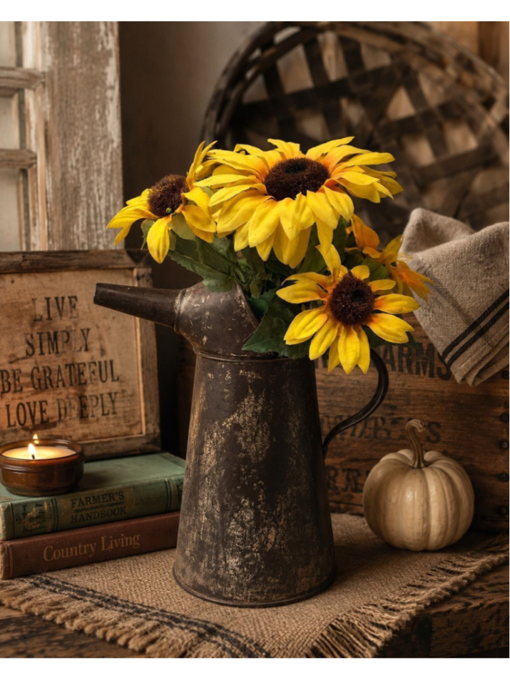 Primitive Rustic Metal Oil Pourer Vase Farmhouse Decor Industrial Country Pitche